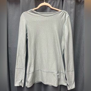 Under Armour Women's Heather Gray Long Sleeve top